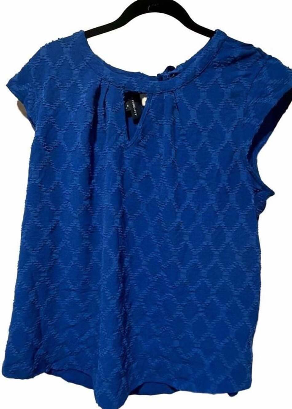 Fortune + Ivy Blue Textured V-Neck Top with Tie Detail, Size XL